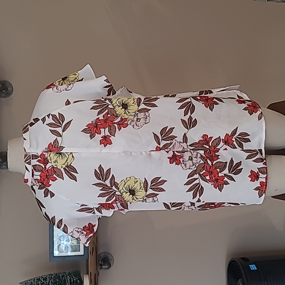 Liz Claiborne Blouse - Picture 4 of 6
